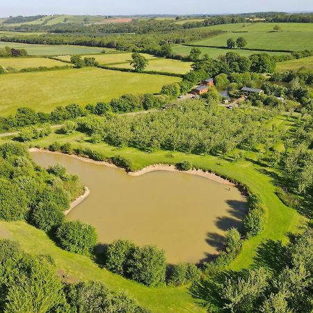 Braeburn Lodge Winkleigh Екстер'єр фото