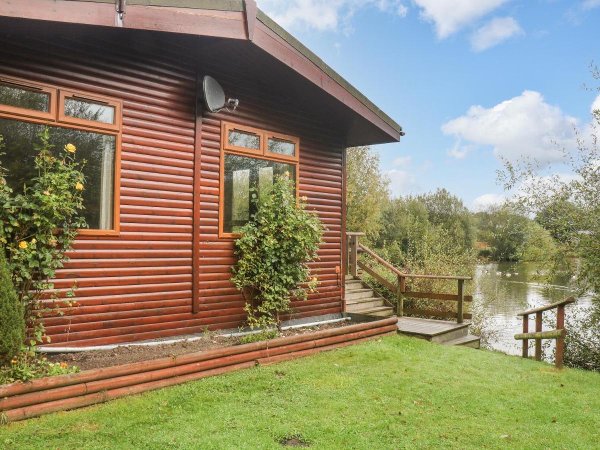 Braeburn Lodge Winkleigh Екстер'єр фото